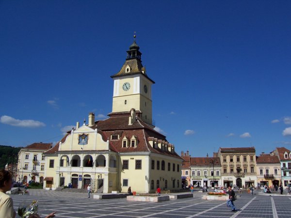 marktplatzbrasov.jpg